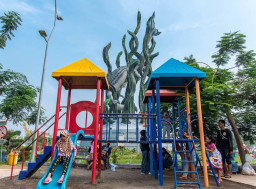 Tingkatkan Kualitas Ruang Publik, Pemkot Tambah dan Perbaikan Fasilitas Taman Kota Surabaya