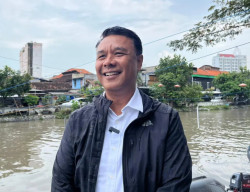 Sampah 16 Hari Menumpuk Dikeluhkan, DLH Surabaya Mulai Benahi Pengangkutan