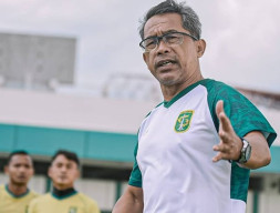 Persebaya Kalah dalam BRI Liga 1 2022/2023, Aji Santoso Akui Pemainnya Blunder