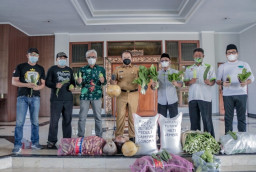 Peduli Covid-19, HKTI dan PWJ Salurkan Bantuan