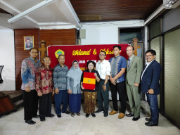 Soroti Perlindungan Data Pribadi, Dosen Universitas Kadiri Raih Gelar Doktor