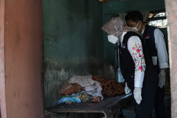 Wali Kota Rutinkan Berbagi dan Anjangsana Rumah Warga di Jumat Berkah