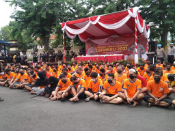 Polrestabes Surabaya Ringkus 120 Tersangka Kasus Narkoba Dalam Kurun 12 Hari