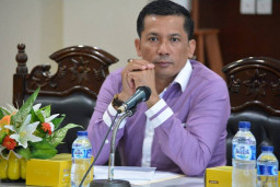 Bupati Kepulauan Meranti, Siap Angkat Senjata