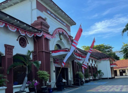 Tidak Pernah Dinafkahi, Eksportir Ikan Hias Gugat Cerai Suami