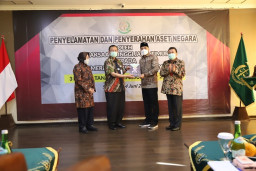 Kejati Jawa Timur Serahkan Aset Pemkot Surabaya Senilai Rp 80 Miliar