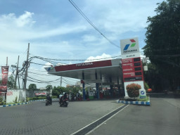 Harga Pertamax Naik, Ketersediaan Solar Menipis