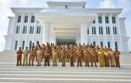 Kota Pasuruan Raih Penghargaan UHC, Puskesmas Sudah Dibiayai Pemkot