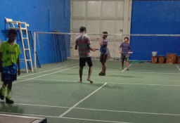 Hilangkan Stress dengan Berolahraga Bulutangkis