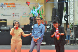 Gandeng Bank Jatim, Indah Kurnia Ajak Warga Surabaya Meriahkan Festival Indahnya Masa Jadul