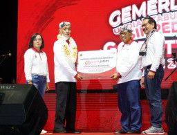 Bantu Perbaikan 10 Unit RTLH di Bondowoso, Bank Jatim Wujudkan Kepedulian Kepada Masyarakat