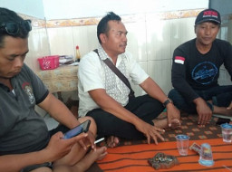 3-4 Hari Tak Ada Tandon, Nelayan-Petani Ngeluruk Tambak