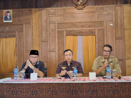 Lurah Resah Soal Tanah Bengkok, Wabup Blitar Rahmat Santoso Turun Tangan