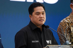 Erick Rancang Omnibus Law BUMN, Pangkas 45 Permen Jadi 3