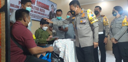 Sambut HUT Bhayangkara ke 76, Polres Blitar Kota Gelar Khitanan Massal
