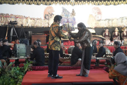 DPRD Kota Kediri Gelar Wayang Undang Ki Rudi Gareng