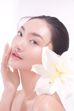 Luncurkan WHITE CELL DNATM, Inovasi Paten Yang 6,6 Kali Lebih Efektif Dari Hydroquinone