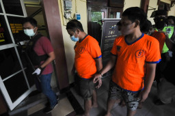 Pemuda Sekampung 'Hobi' Jambret HP untuk Pesta Miras