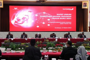 Khofifah, Ingatkan Direksi Bank Jatim Tentang Kepercayaan Nasabah