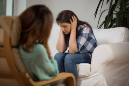 Bahaya Self Diagnosis Kesehatan Mental