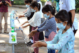 Cegah Penyakit Menular, Satgas: Cuci Tangan Pakai Sabun