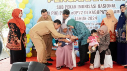 Pemberian Imunisasi di Lamongan Sasar 128 Ribu Anak