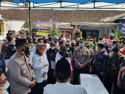 Jenazah WNI Sri Mindari Tiba di Rumah Duka, Polda Jatim Kawal Hingga Pemakaman Usai