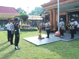 Kapolres Blitar Kota Pimpin Gelar Apel Pasukan Operasi (Ops) Patuh Semeru 2022