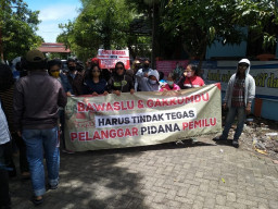 EMPP Demo Minta Bawaslu & Gakkumdu Tindak Tegas Pelanggaran Pemilu