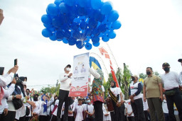 Jalan Sehat dan Bazar Sembako Murah Semarakkan Hari Korpri Ke-51