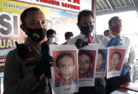 Polisi Buru 7 Tersangka Kasus Bongkar Peti Jenazah Covid-19