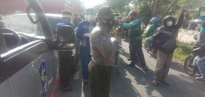 Truk Berhenti Ditabrak, Sopir Taksi Online Tewas