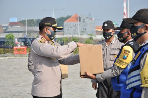 Polresta Sidoarjo Kembali Bagi-bagi Sembako