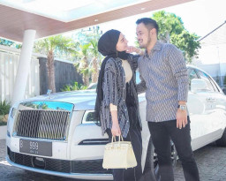 Dulu Menikah di Teras Rumah, Kini Menjelma Jadi Crazy Rich