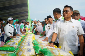 Moeldoko Minta Petani di Jember Siap Hadapi Krisis Air