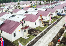 Investasikan 5,090 Miliar Rupiah, PLN Bangun Infrastruktur Kelistrikan untuk Huntara Korban Erupsi Gunung Semeru