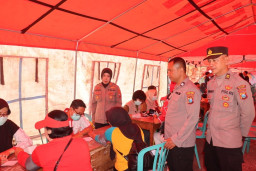 Polres Blitar Gelar Bhakti Sosial Cek Kesehatan Gratis untuk Masyarakat