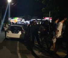 Puluhan Muda-Mudi Dirapid Test Petugas Gabungan