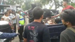 Pencuri Mobil Babak Belur Dihajar Massa