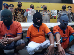 Ketagihan Judi, 3 Pria Gresik Dibui