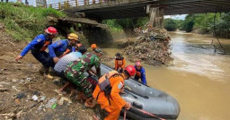 Pelajar Hanyut saat Kerja Bakti di Sungai