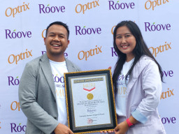 Bagikan 6500 Minuman Gratis di 26 Kota, Roove Sabet Rekor MURI
