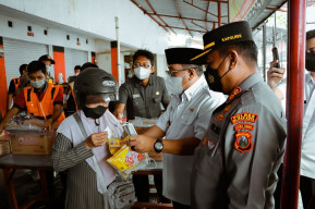 Antisipasi Kelangkaan Migor di Kota Blitar, Wali Kota Blitar dan Kapolres Blitar Kota Fasilitasi Kemudahan Masyarakat Peroleh Migor
