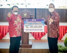 Perbankan yang Tergabung dalam BMPD Salurkan Bantuan Bagi Warga Terdampak Covid-19
