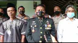 Kapolres Blitar Kota Kunjungi Keluarga Korban Tragedi Kanjuruhan Sekaligus Serahkan Bantuan