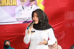 Agar Anak Remajanya Tidak Terhasut Pengaruh Negatif, Ikfina Minta Para Orang Tua Aktif Ikuti BKR