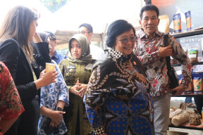 Dampingi Menteri LHK, Bupati Mojokerto Buka Festival Perhutanan Sosial 2023