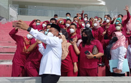 Bupati Gus Yani Datang, Insentif Nakes Langsung Cair