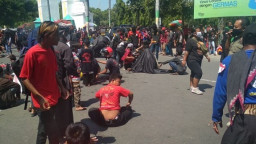 Seniman Kuda Lumping dan Bantengan di Jombang Unjukrasa