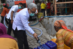 Desa Rawan Kekeringan di Gelontor Ribuan Liter Air Bersih